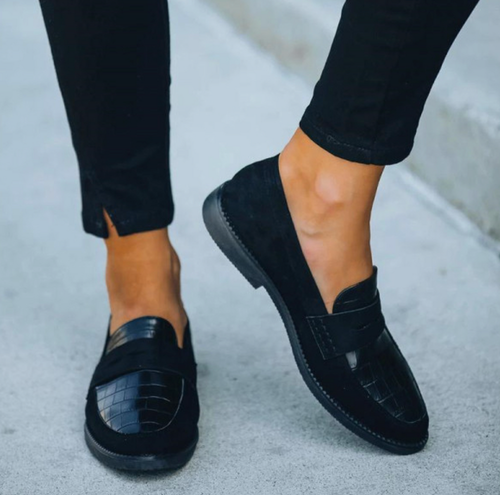CALISTA | Klassieke loafers met ronde neus