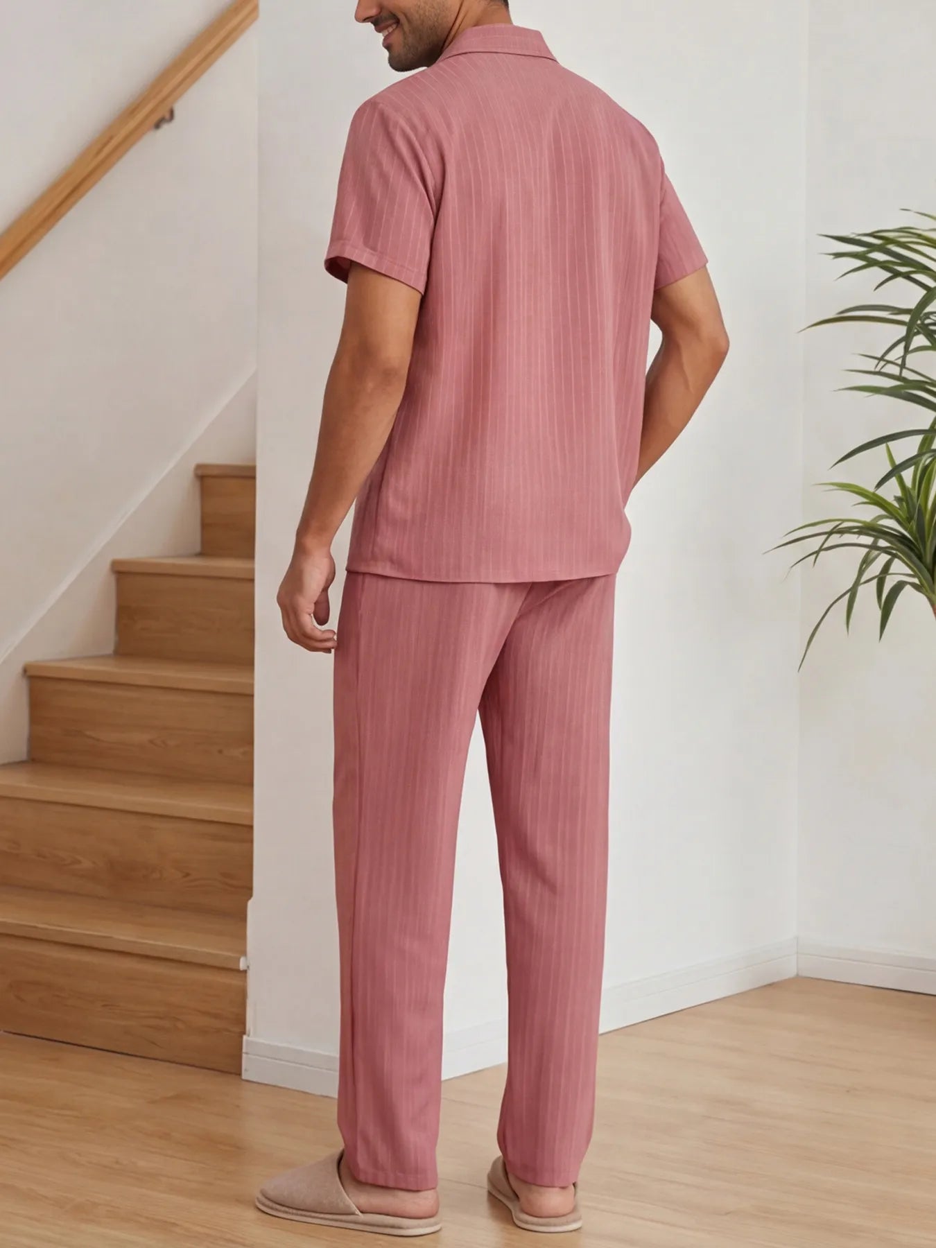 Zwart heren co-ord set met opstaande kraag – moderne Japanse stijl met luxe uitstraling