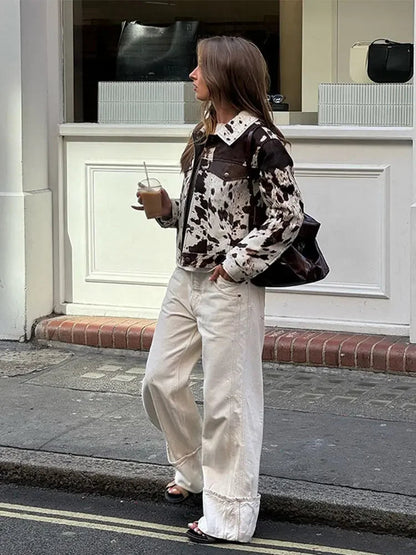 Cyntia Lange Dames Jas | Koeprint, Casual Met Borstzakken