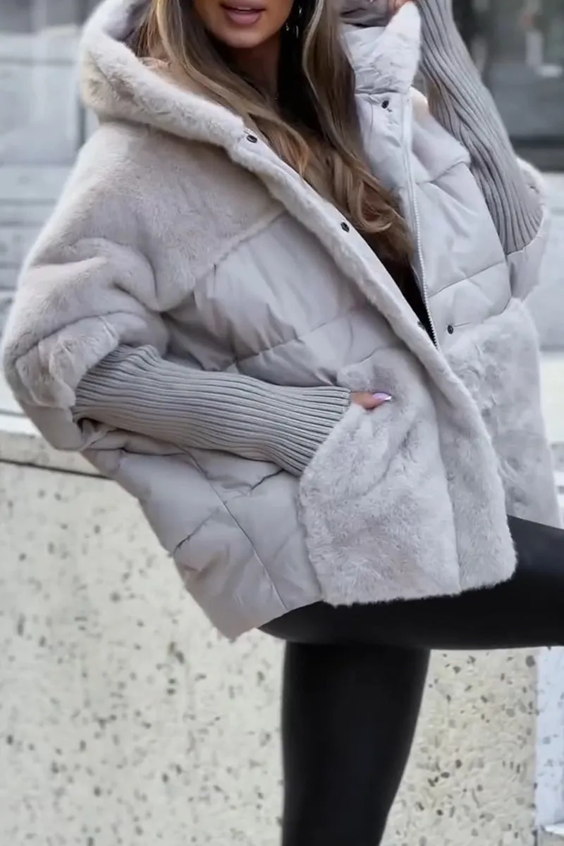 Gewatteerde Lange Winterjas Dames met Capuchon en Meerkleurig Design voor Warmte en Comfort