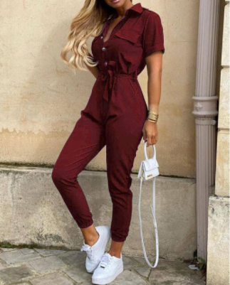 ISALINE | Minimalistische Jumpsuit met Elegante Knoopsluiting
