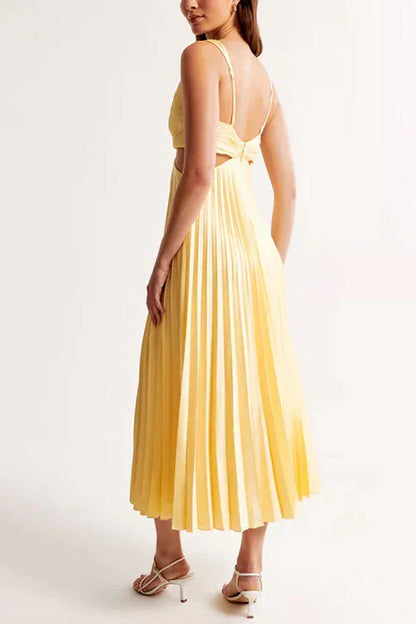 Elunara | Midi-Jurk met Geplooide Rok en Subtiele Cut-Outs